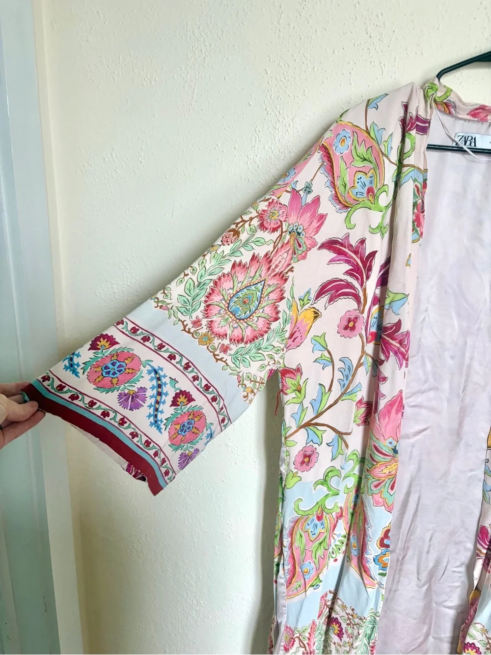 Zara Floral Satin Kimono Robe - Picture 5 of 9